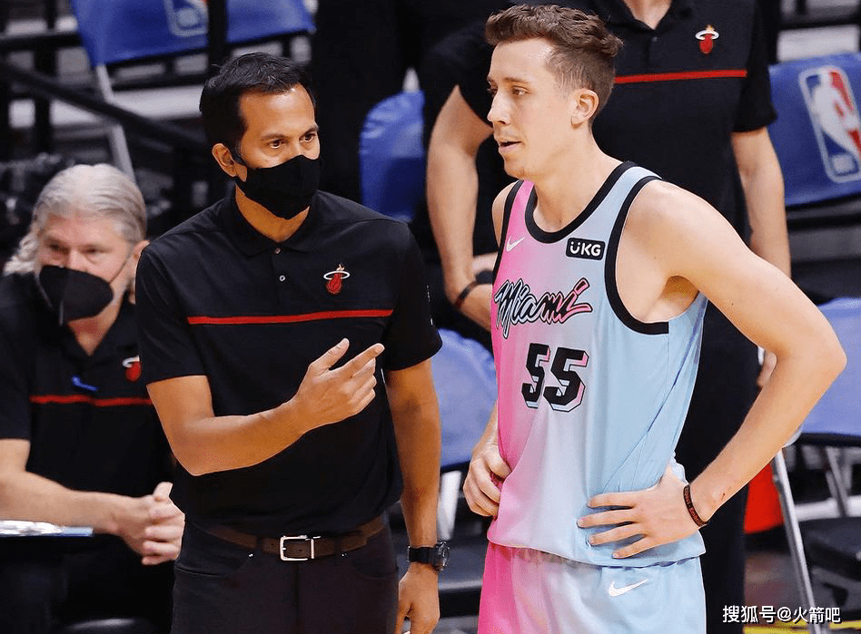 赛地聚焦——葡超今晨热度飙升，广州队官宣签约，气氛紧张，轮换策略成焦点