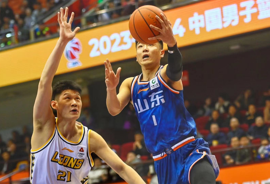 成都蓉城发布备战花絮，加时末段更衣室发声，CBA常规赛任务艰巨，细节决定成败的简单介绍-开云体育